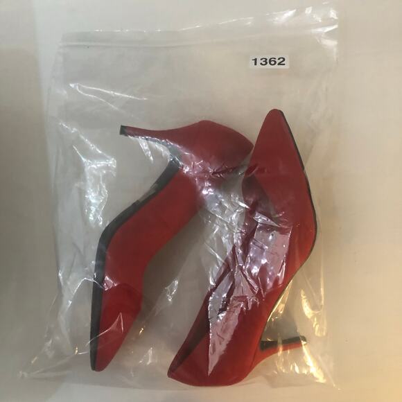 Bamboo Desiree Red Heels | Women's Size 8 - Picture 7 of 7